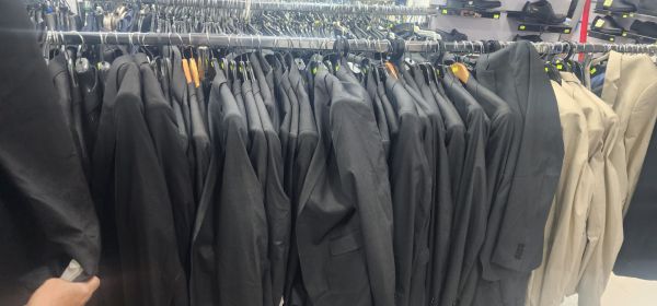 פשע אופנה: בגדי יוקרה גנובים נתפסו בחנות באלעד