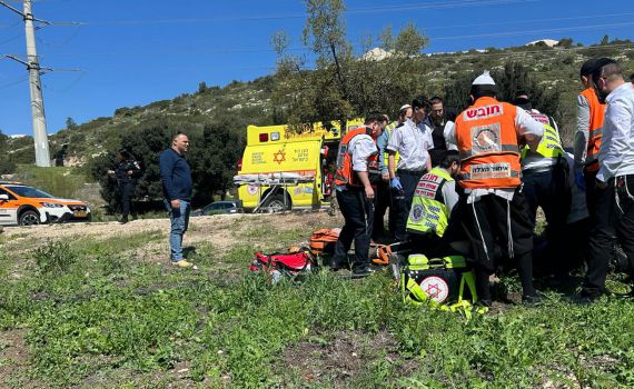 הולך רגל נפגע מרכב בבית שמש: מצבו קשה