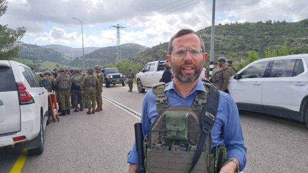 ישראל גנץ: "אין שוב הבדל בין עזה לכאן"