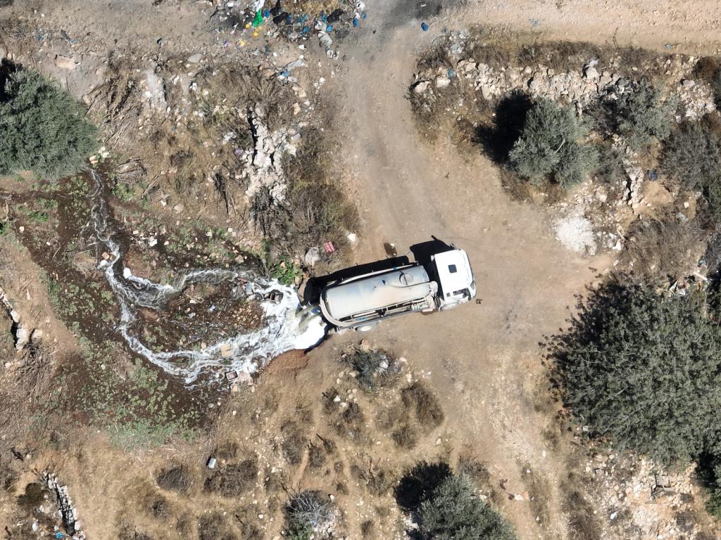 טבעת חנק מסביב לבית אל?