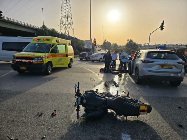 הקטל בדרכים: רוכב אופנוע נהרג בתאונה במחלף נשרים