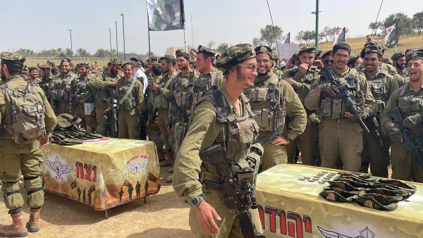 מבינים את גודל השעה: הלוחמים החרדים בקבלת הכומתה