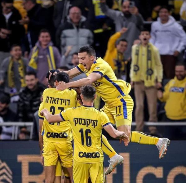 תתחילו לשנן: שיר האליפות של מכבי תל אביב בכדורגל