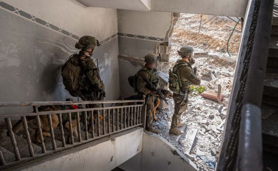 בשקים של אונר"א: המודיעין שהוביל את הלוחמים למחסן