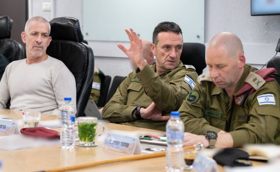 רפיח או מחנות המרכז? צה"ל מאשר תכניות בעזה