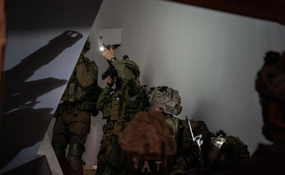 צפו: מחסן תחמושת ענק התגלה מול ביה"ח אל אמל