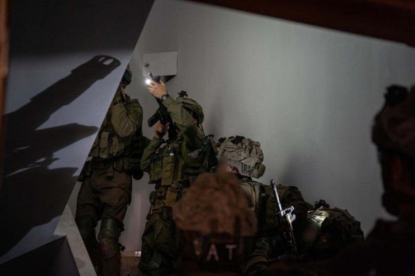 צפו: מחסן תחמושת ענק התגלה מול ביה"ח אל אמל