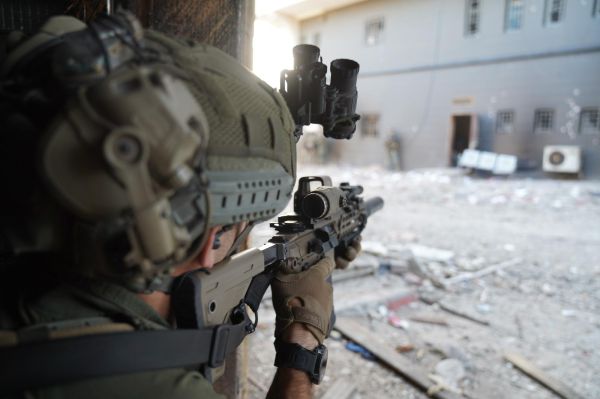 בכירי חמאס הסתתרו בחדר המדרגות בשיפא וחוסלו