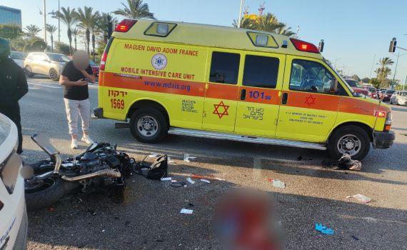 3 פצועים בתאונה בפ"ת, בהם אחד במצב אנוש