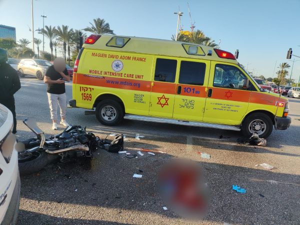 3 פצועים בתאונה בפ"ת, בהם אחד במצב אנוש