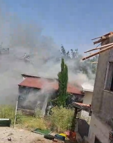 טיל פגע בבית בצפון; אזרח חולץ עם פגיעת הלם