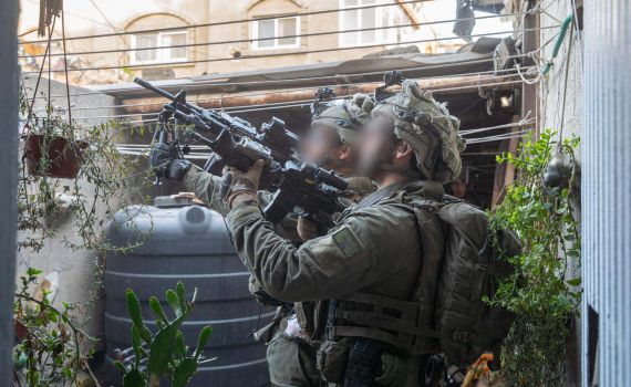 צפו: לוחמי אגוז נלחמים בשכונת אל אמל בחאן יונס