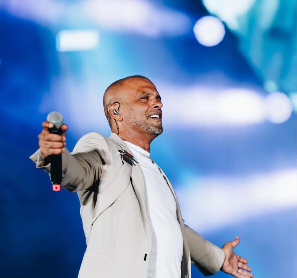 "אייל גולן לא יוזמן להופיע באירועים עירוניים": החלטה דרמטית