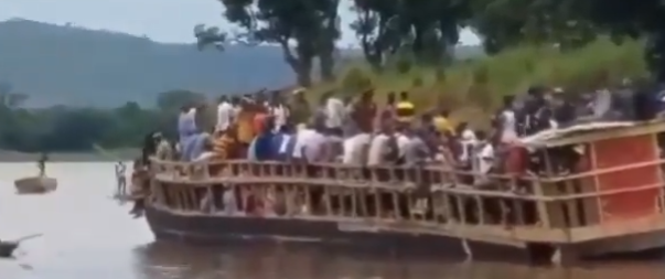 אסון באפריקה: 58 בני אדם טבעו בהתהפכות מעבורת