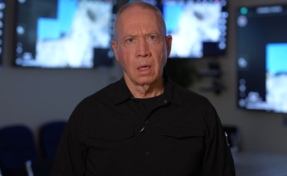 גלנט עונה למבקרים: התייחסו לצה"ל ביראת כבוד