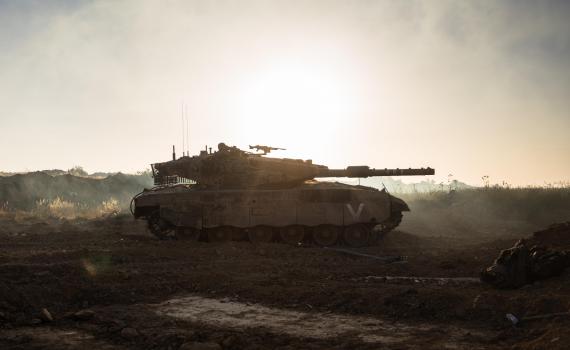 דיווח: טנקים ישראליים מתקדמים לעומק רפיח