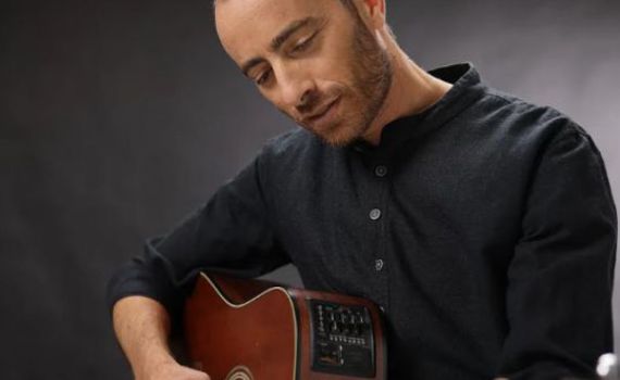 הזמר הסרוג נגד גלגלצ: "זה לא המקום לשירים שלי"