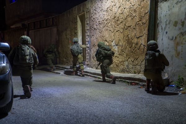 המאבק בטרור: 23 מבוקשים נעצרו, כספים הוחרמו