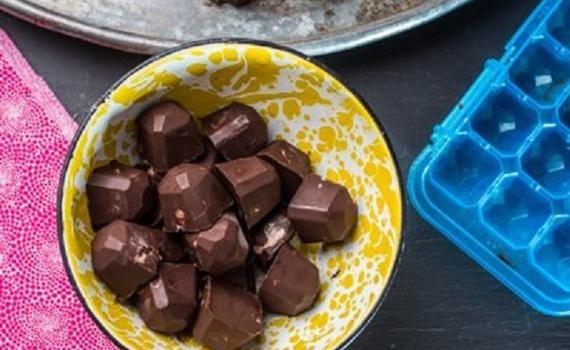 מתכון לפסח: טראפלס שוקולד מ-3 מרכיבים בלבד