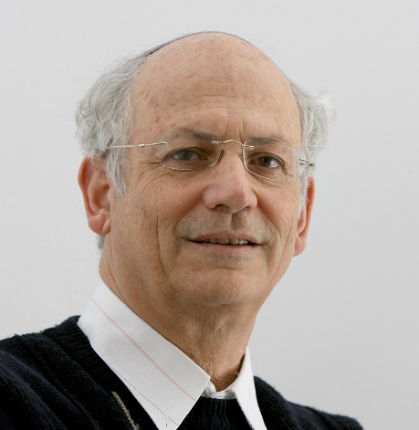 כבוד למגזר: הפרופסור הסרוג זכה בפרס ישראל