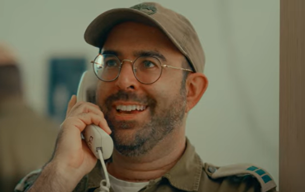 אחרי ההצלחה – אמיר מויאל בסרטון חדש לפסח. צפו