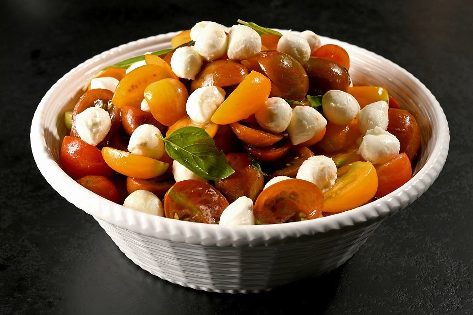 מגש אירוח לכל אירוע