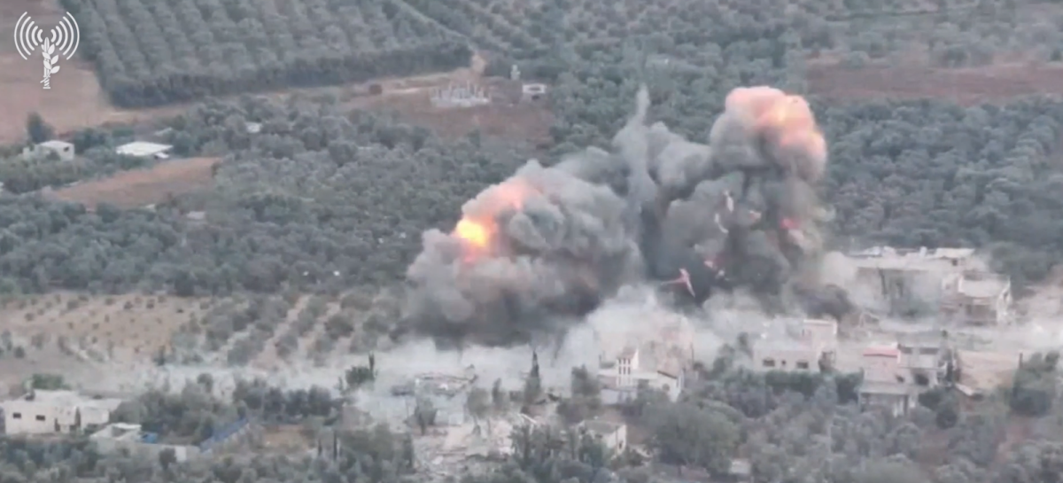 הלחץ גובר: צה"ל תוקף מעוזי חמאס בבתי ספר, אלפים מתפנים