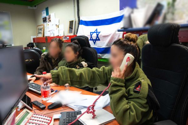 יחידת 8200: אות הצטיינות לקצינים שכשלו ב-7.10