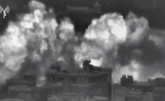 תיעוד: צה"ל תקף מבנה בו שהו מחבלי חיזבאללה בלבנון