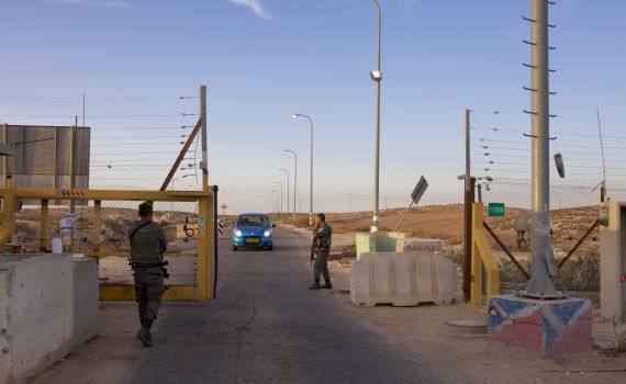 אנרכיסטים שהתעמתו עם חיילי צה"ל גורשו מהארץ