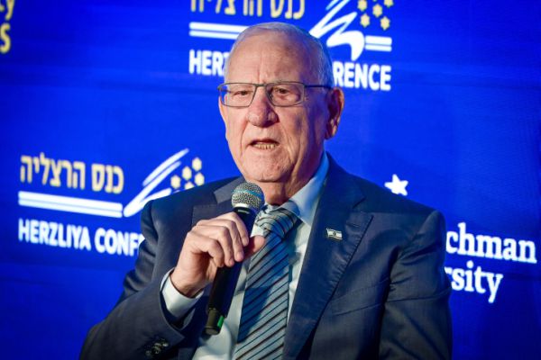 הנשיא לשעבר ריבלין בפנייה לנתניהו: "אנא ממך"