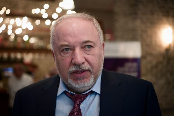 סוף לשמועות | ליברמן: זה האדם שהפיל את ממשלת השינוי