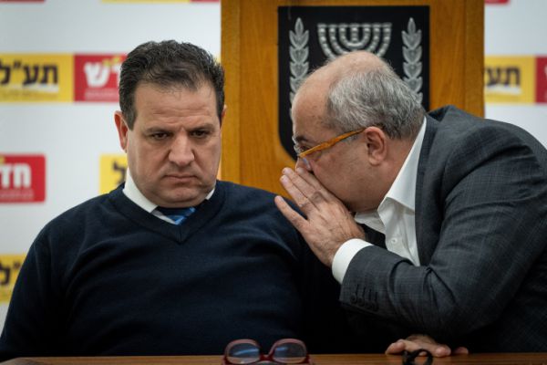 הח"כים הערבים מגיבים לדיווח: 'לא נציל את נתניהו'