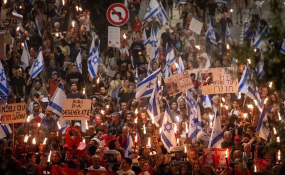 בצל ההסלמה בצפון: משלחת המו"מ הישראלית נחתה בקהיר