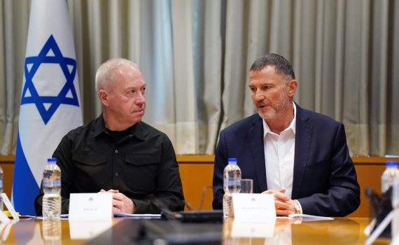 גלנט: נערכים לגיבוש מתווה גיוס לציבור החרדי לצה"ל