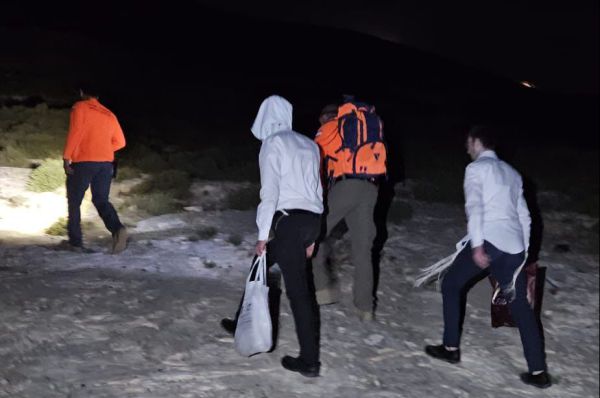 בחורי ישיבה חולצו בנחל פרת; 25 מתנדבים הוקפצו