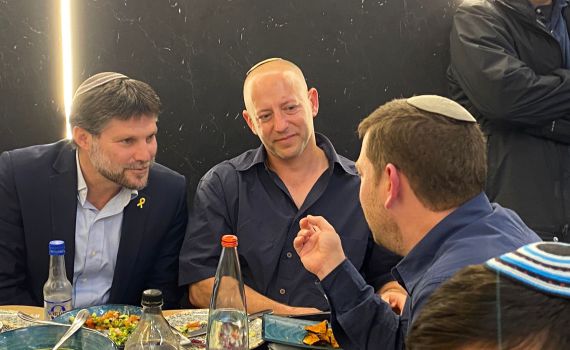 "ממשיכים בעשייה ומחזקים את האחדות"