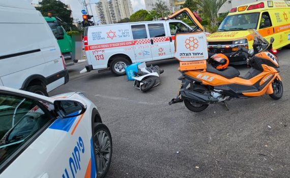 רוכב אופנוע נפצע קשה בתאונה בראשון לציון