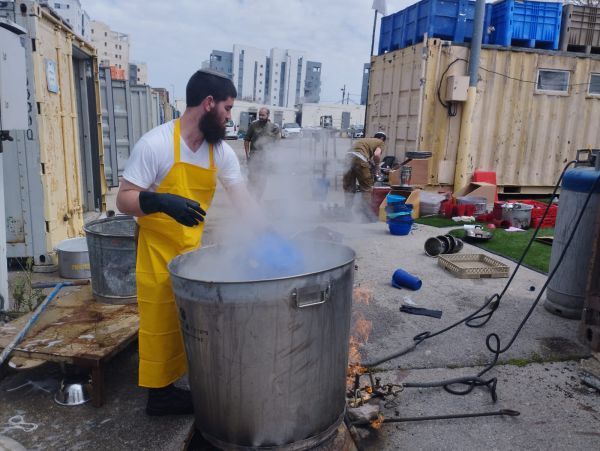 פסח בצה"ל: "מעטפת ברמה של חמישה כוכבים ומעלה"