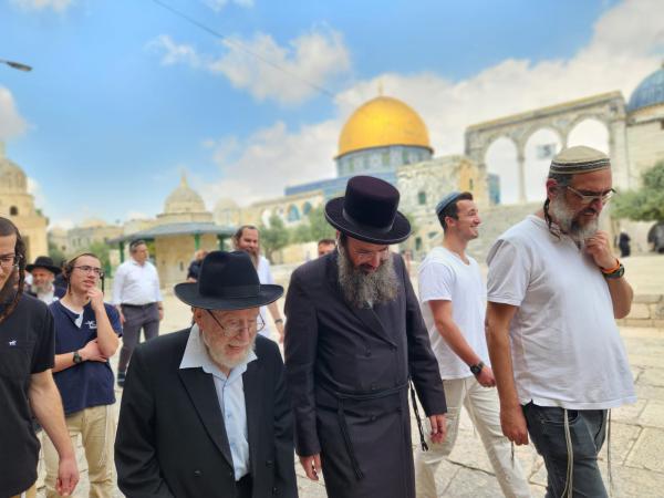 הרב ליאור התפעל: "שוטר יהודי בהר הבית!"