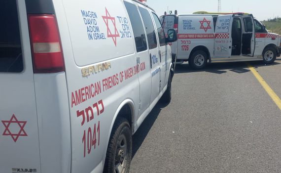 רכב התהפך בסמוך לכפר בלום: הנהג נפצע באורח קשה