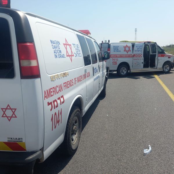 רכב התהפך בסמוך לכפר בלום: הנהג נפצע באורח קשה