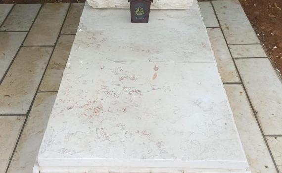 לאחר המאבק: מצבה צבאית הונחה על קברו של החטוף