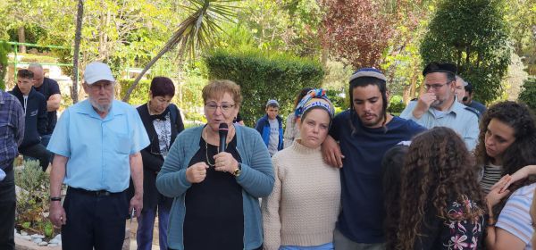 מצמרר: ההספד שנשאה אלמנתו של אלירז פרץ