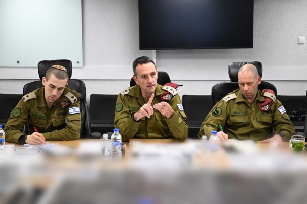 לקראת כניסה לרפיח? הרמטכ"ל אישר תוכניות בפיקוד הדרום
