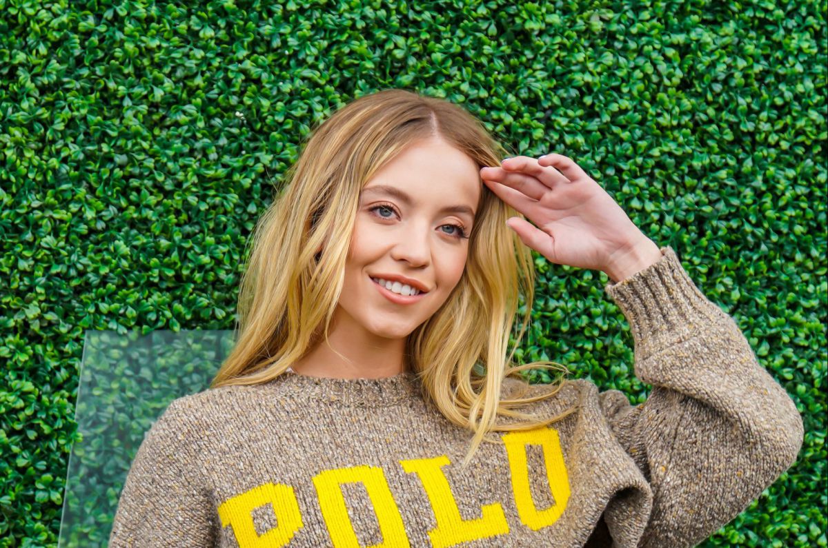 "פשוט בושה": סידני סוויני משיבה מלחמה לאחר שהותקפה