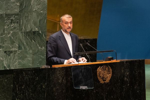 שר החוץ האיראני מגיב לחיסול: "נתניהו יצא מאיזון"