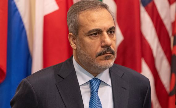 דיווח: שר החוץ הטורקי ייפגש עם הנהגת חמאס