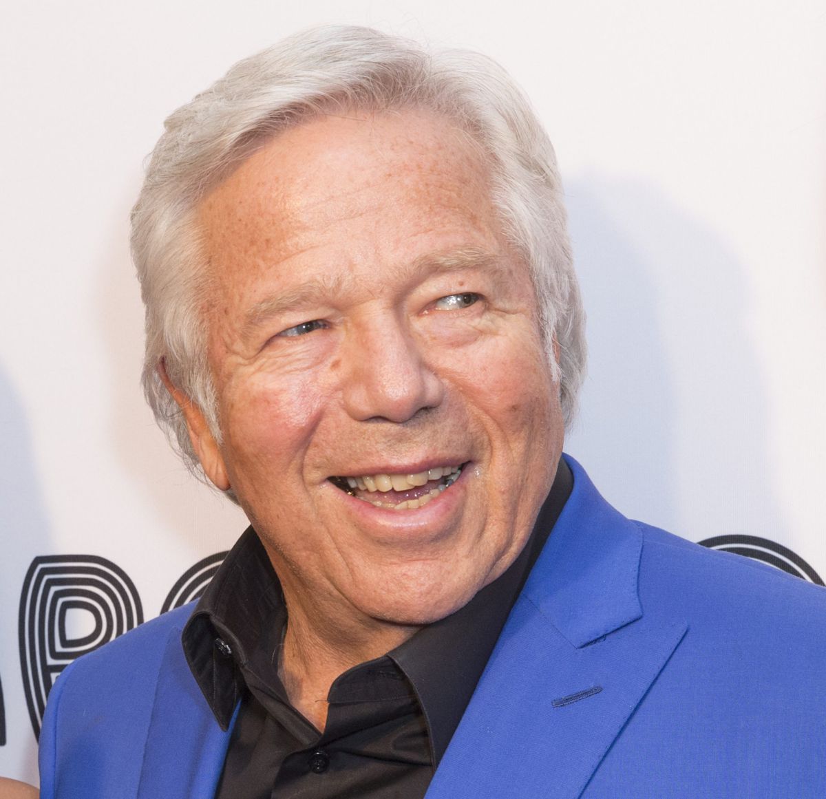 משיבים מלחמה: המיליארדר היהודי מעניש את קולומביה