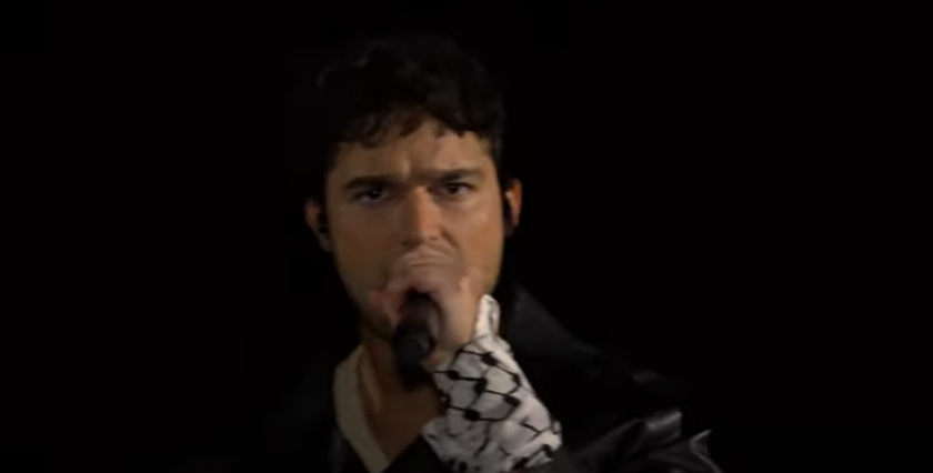 אחרי הסערה באירוויזיון הזמר השוודי מגיב: "פשוט גזענות"